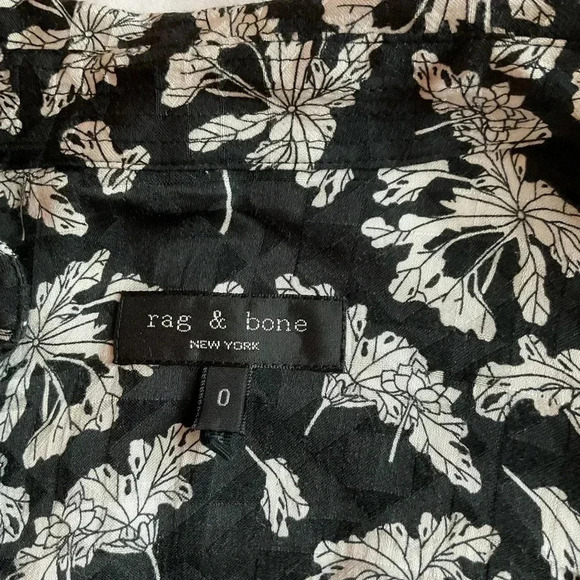 Rag & Bone Surplus Floral Black and White Printed Romper Shorts Tie Waist Size 0 - Picture 5 of 5